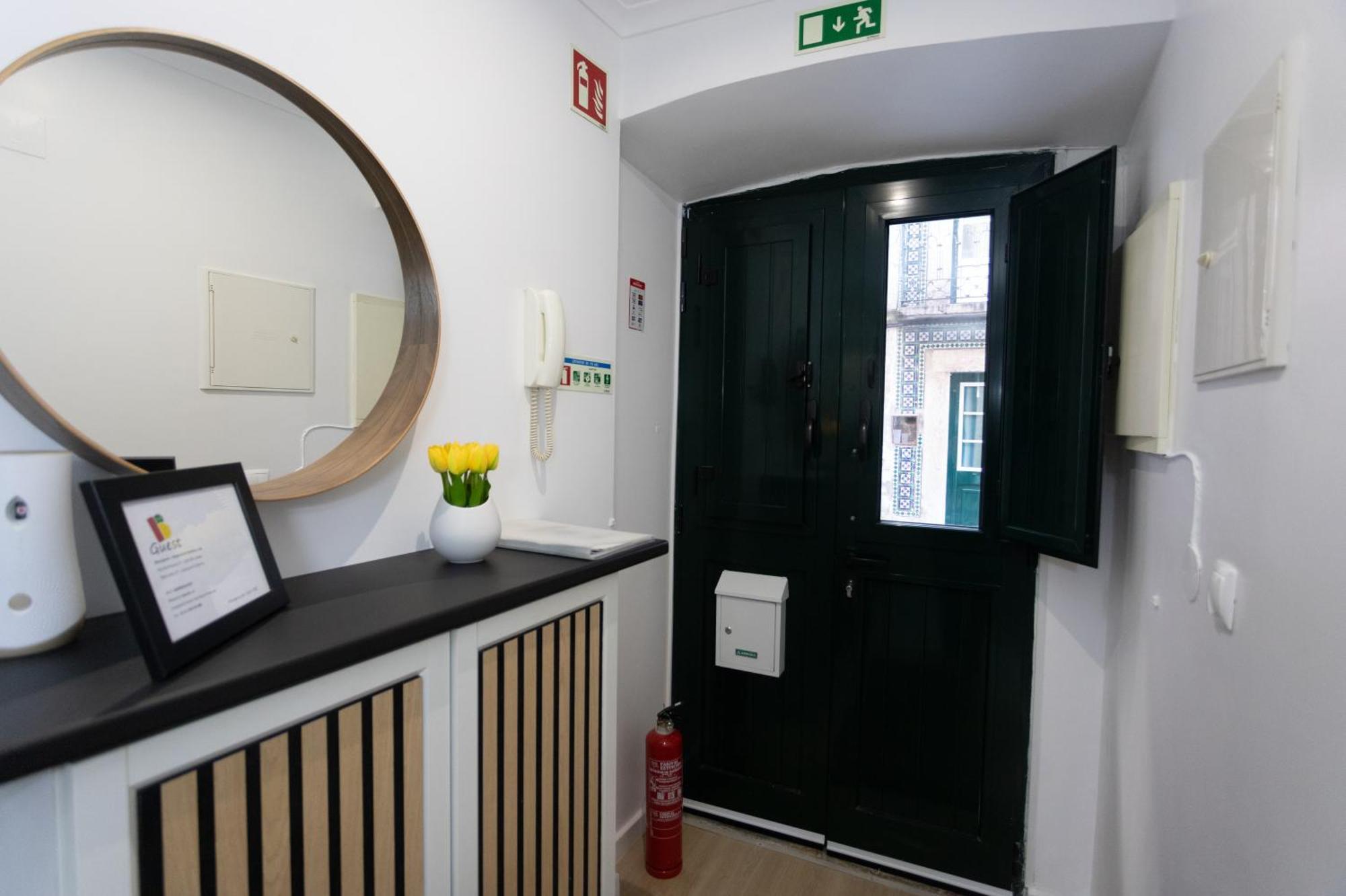 Bairro Alto 27 Apartment Lisboa Екстериор снимка